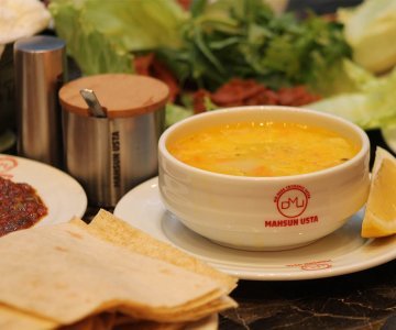 Tavuk Suyu Çorbası